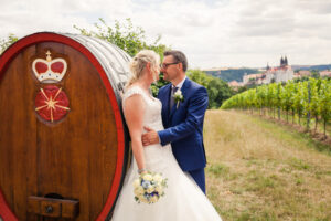 Brautpaar an der Aussicht in Proschwitz - Hochzeitsfotos Meißen